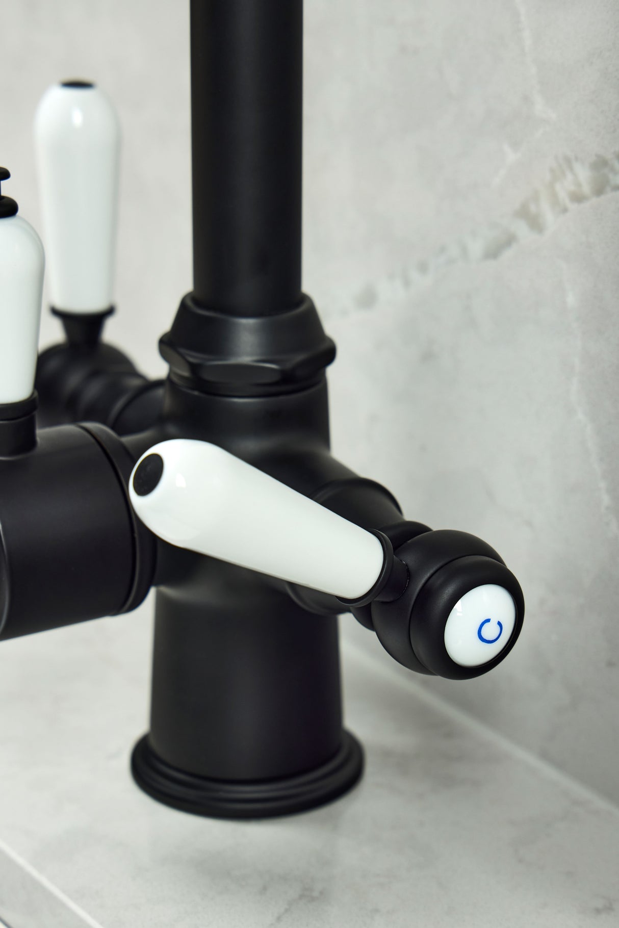 Verossi | Vandisso | Traditional Cruciform Style 3 in 1 Instant Boiling Tap | White Ceramic Levers | Matt Black Finish