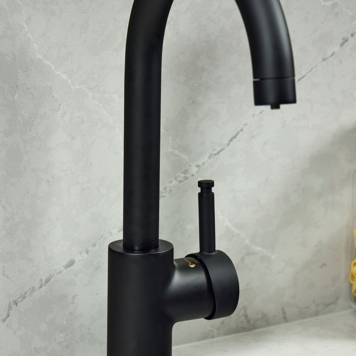 Verossi | Velante | Single Lever 3 in 1 Instant Boiling Tap | Matt Black Finish