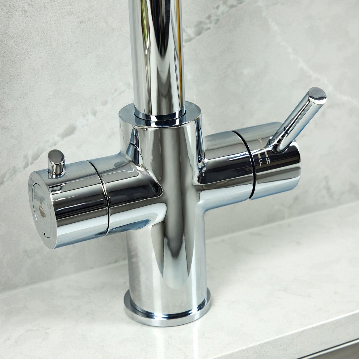 Verossi | Velante | Single Lever 3 in 1 Instant Boiling Tap | Polished Chrome Finish