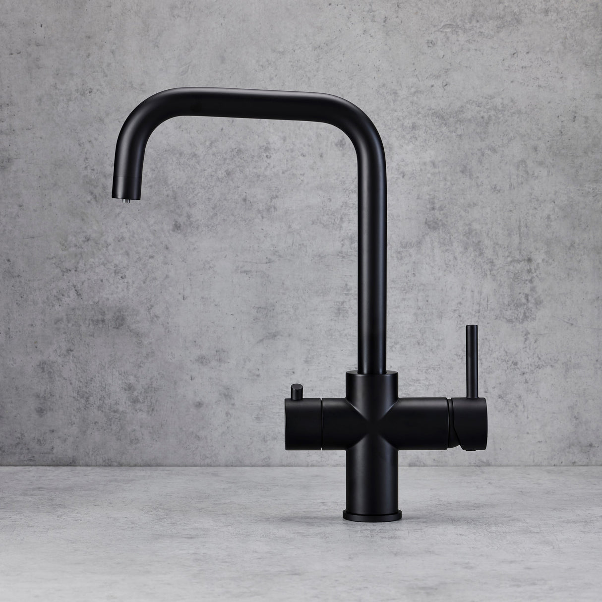 Verossi | Verani | 4 in 1 Instant Boiling & Filtered Cold Water Tap | Matt Black Finish