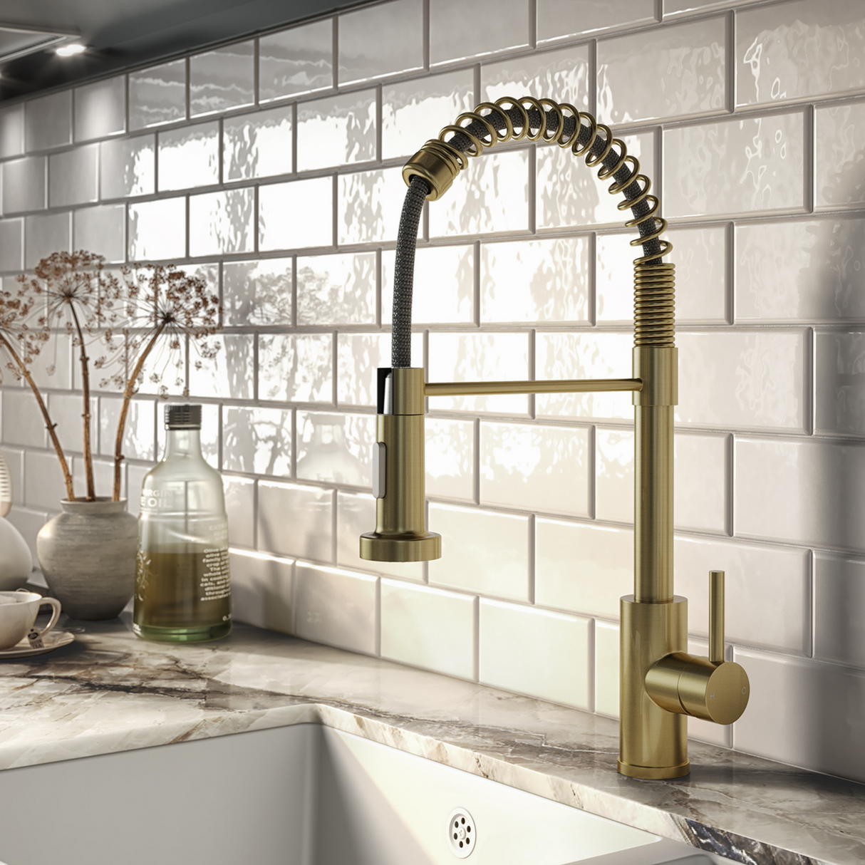 Verossi | Contra | Flexi Pullout Kitchen tap | Brushed Brass