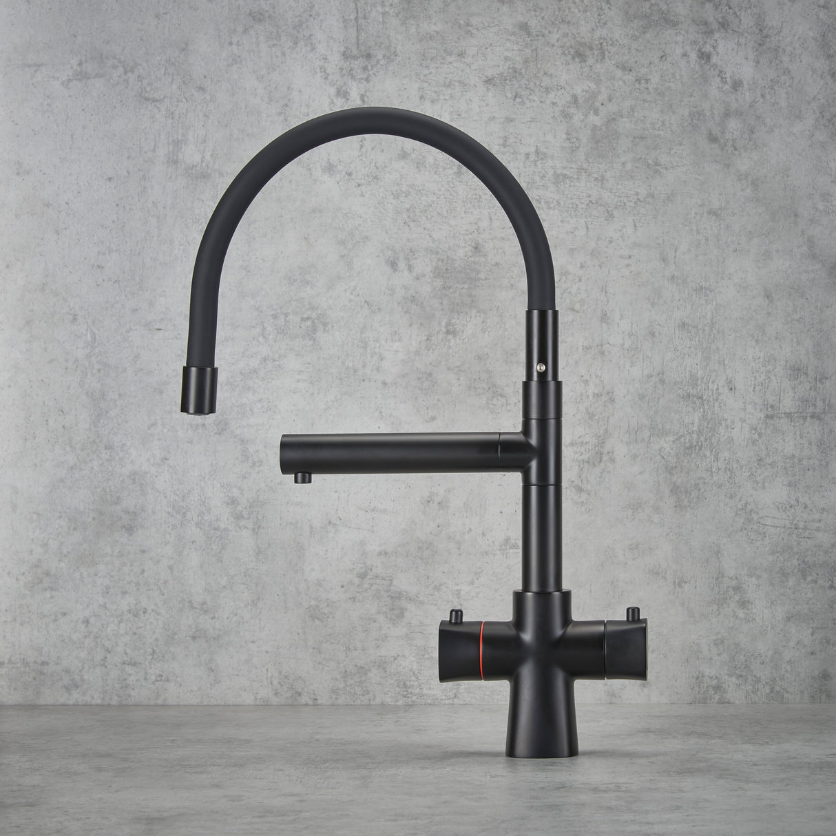 Verossi | Vaculoa | Flexi 3 in 1 Instant Boiling Tap | Matt Black Finish