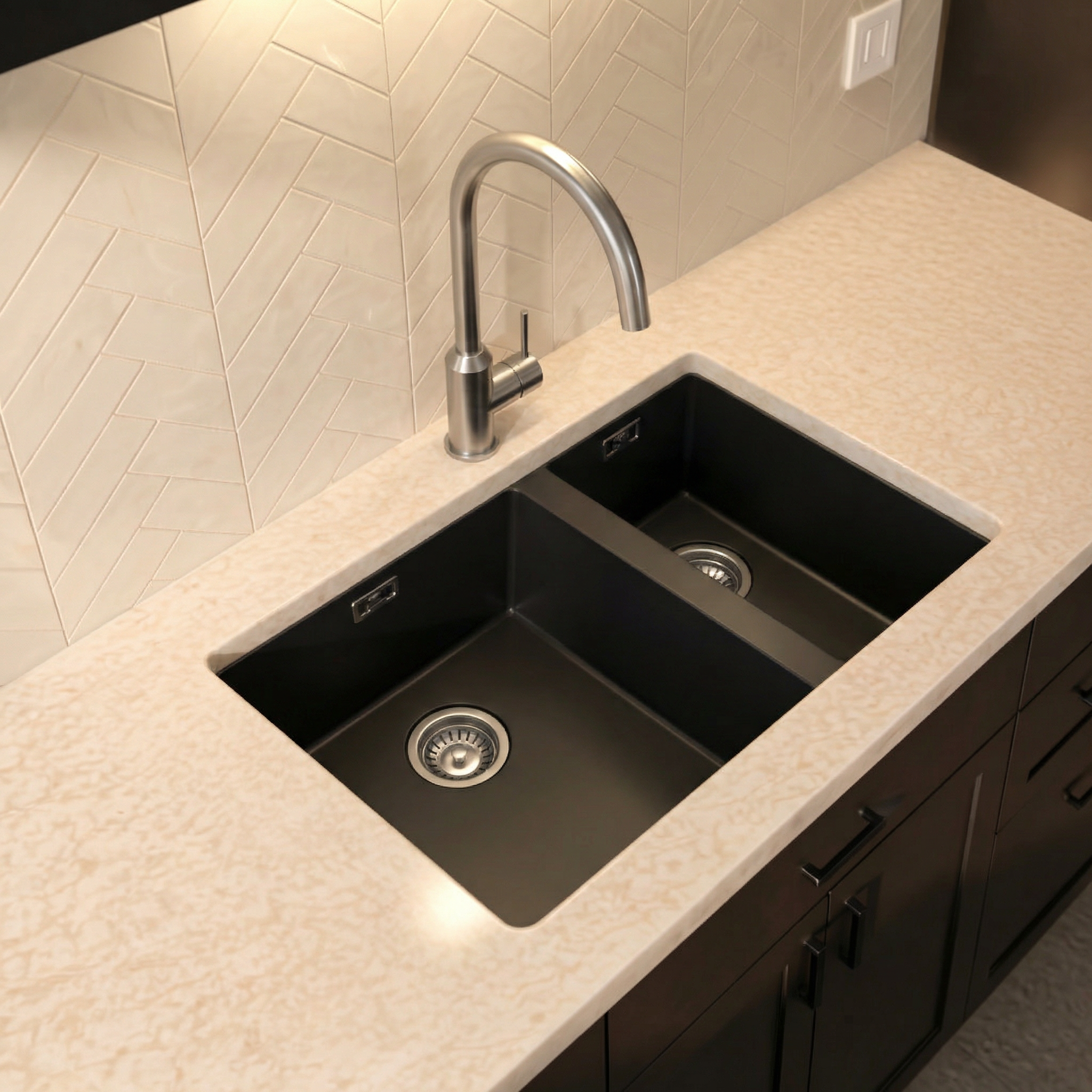 Verossi |  1.5 bowl Comite Kitchen Sink | Inset or Undermounted | Chrome Strainer Wastes Supplied | 670x440x206mm | Matt Black