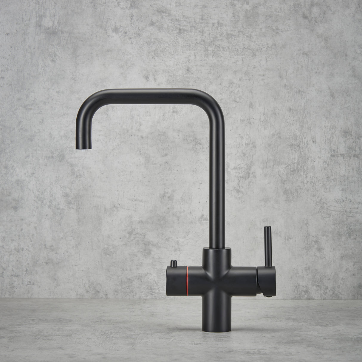 Verossi | Vigore | Contemporary 3 in 1 Instant Boiling Tap | Matt Black Finish