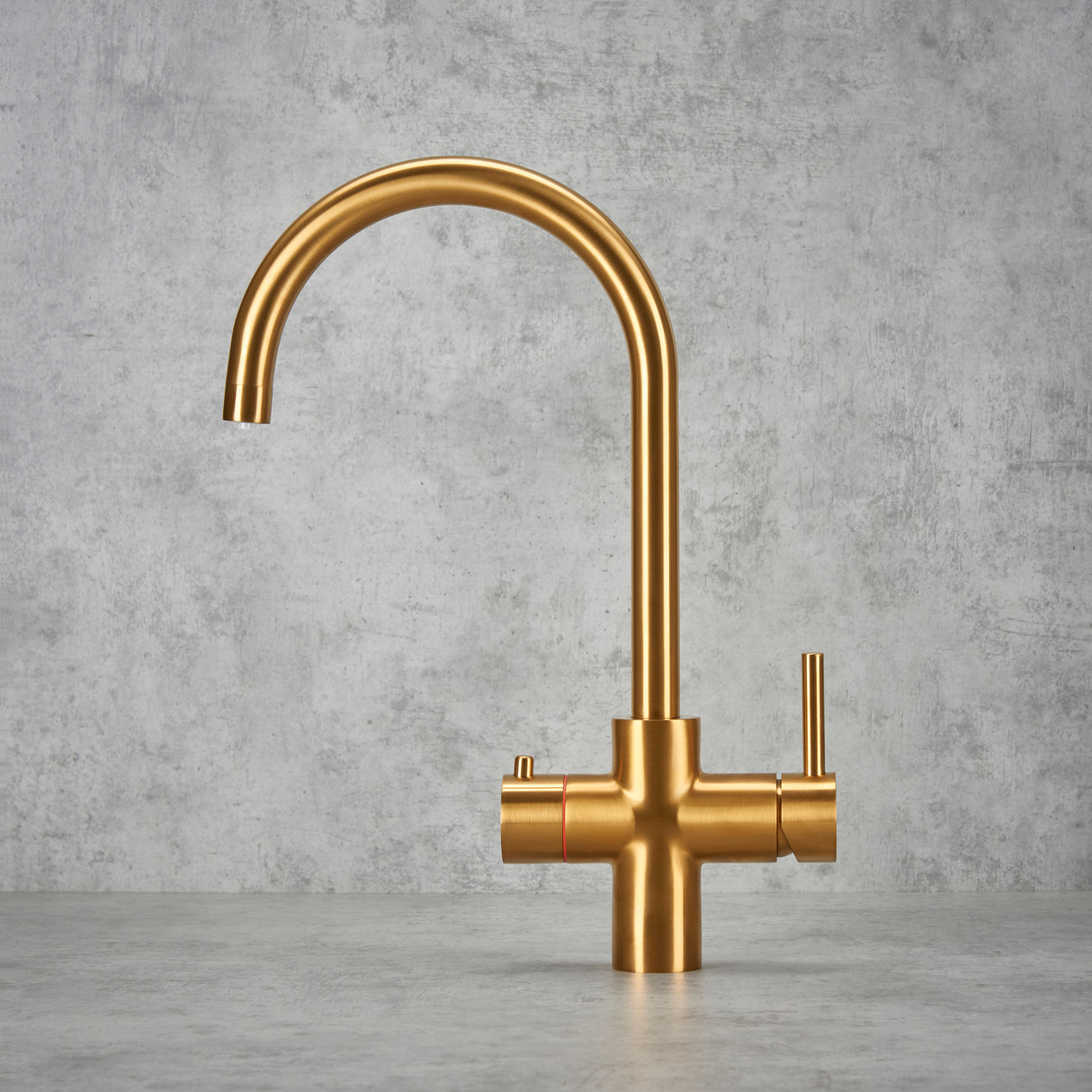 Verossi | Vinta | Swan 3 in 1 Instant Boiling Tap | Brushed Gold Finish