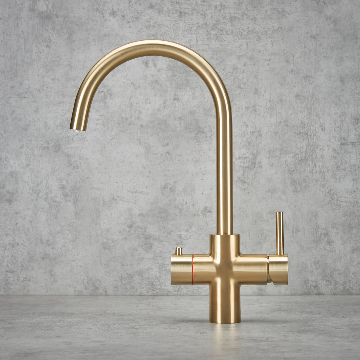 Verossi | Vinta | Swan 3 in 1 Instant Boiling Tap | Unfinished Brass Finish