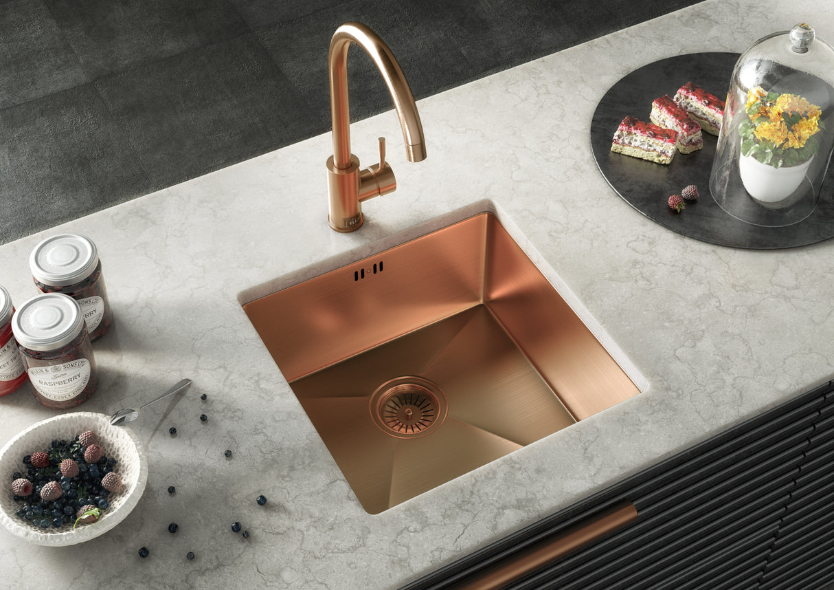 Verossi | Vrimo | 1.0 Bowl Stainless Steel Kitchen Sink | Inset or Undermounted | Copper Strainer Waste Supplied | Copper Finish