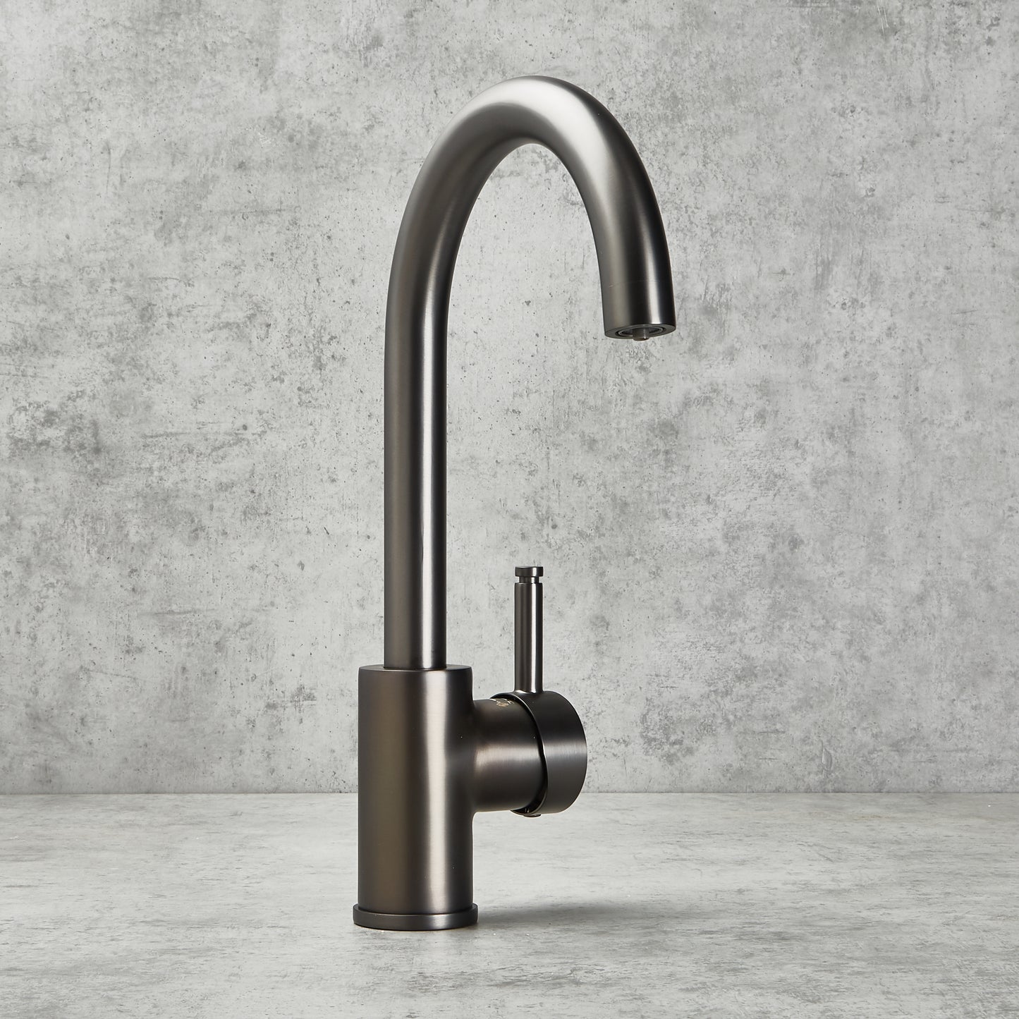 Brushed Gunmetal | 3-in-1 Instant Boiling Water Tap