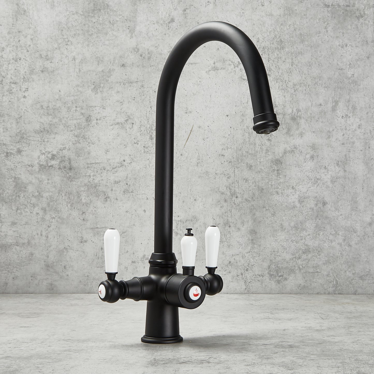 Matt Black | Traditional 3-in-1 Instant Boiling Water Tap System