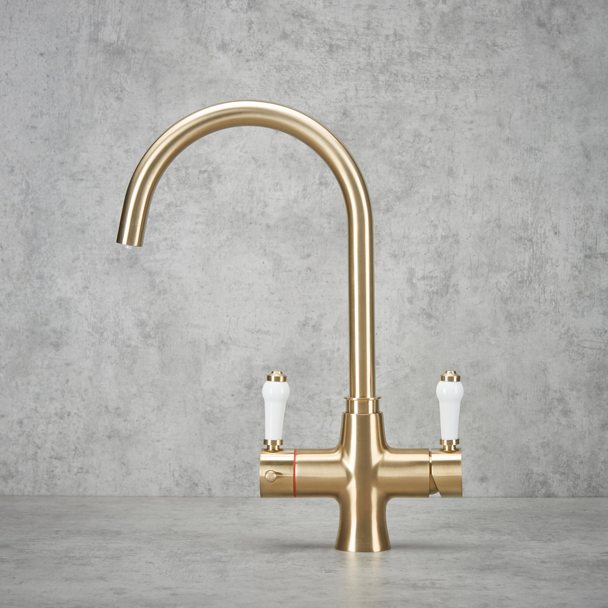 Verossi | Vulcanico | Traditional 3 in 1 Instant Boiling Tap | Unfinished Brass Finish