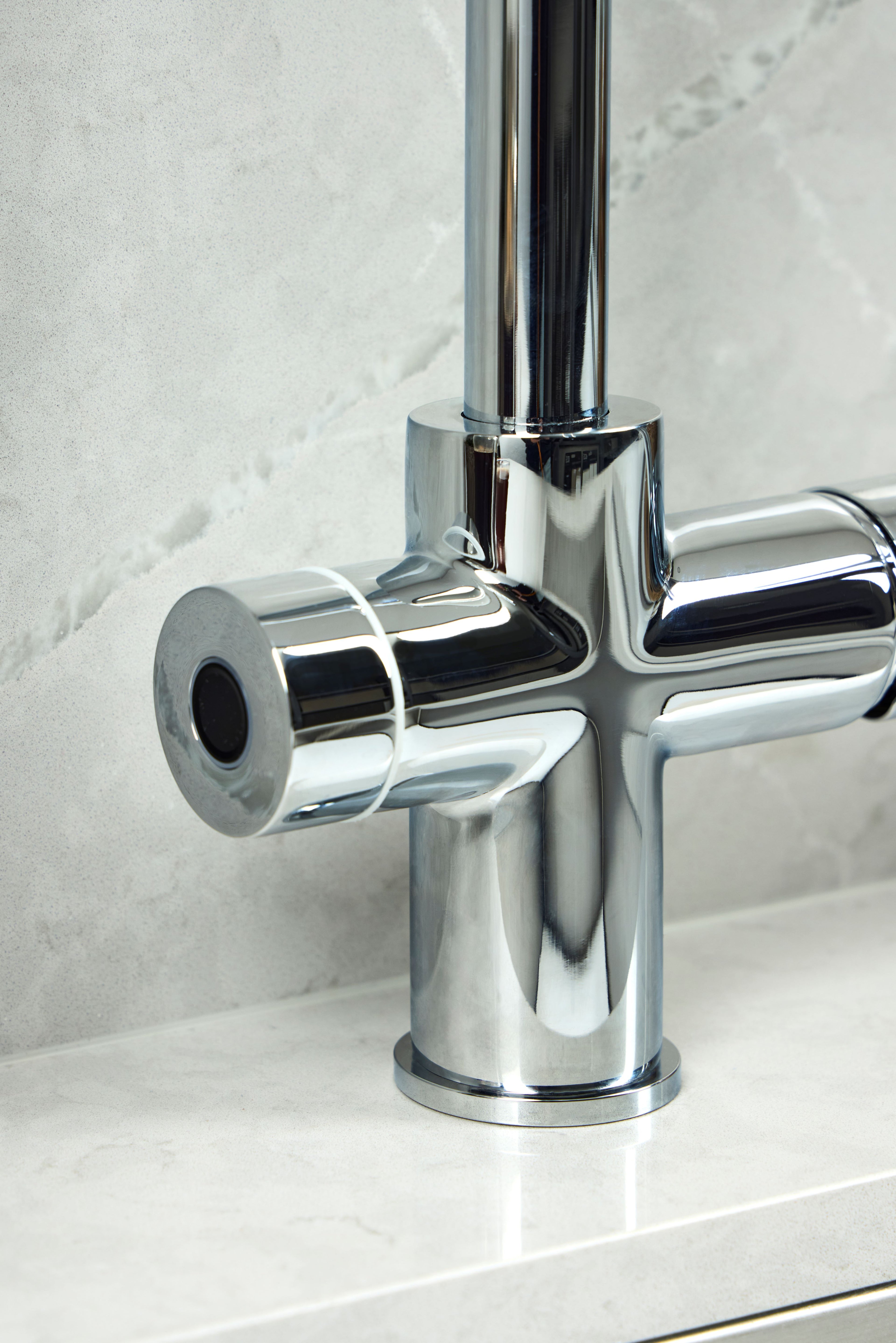 Verossi  | Valeria | Finger Print Control 3 in 1 Instant Boiling Tap | Polished Chrome Finish
