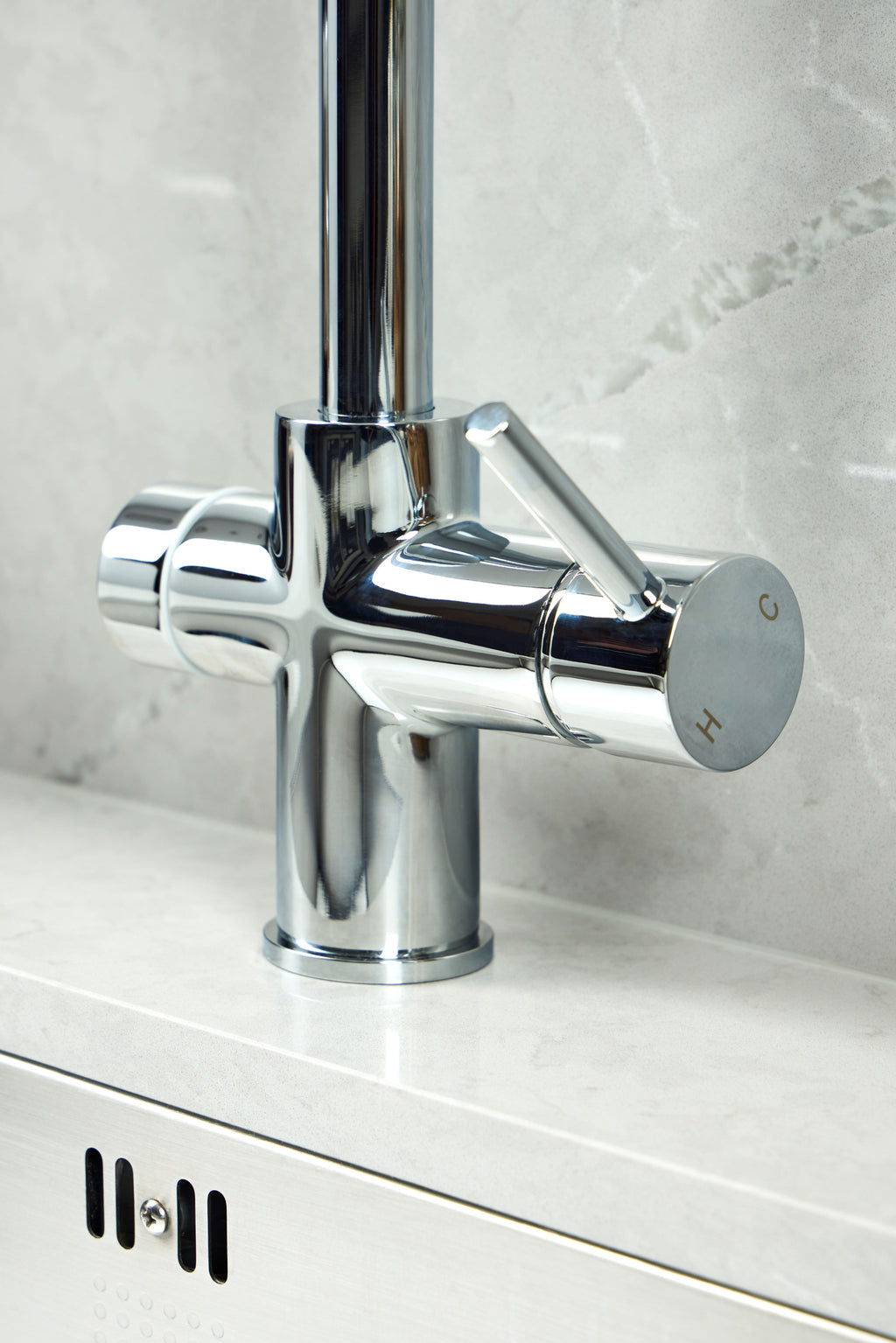 Verossi  | Valeria | Finger Print Control 3 in 1 Instant Boiling Tap | Polished Chrome Finish