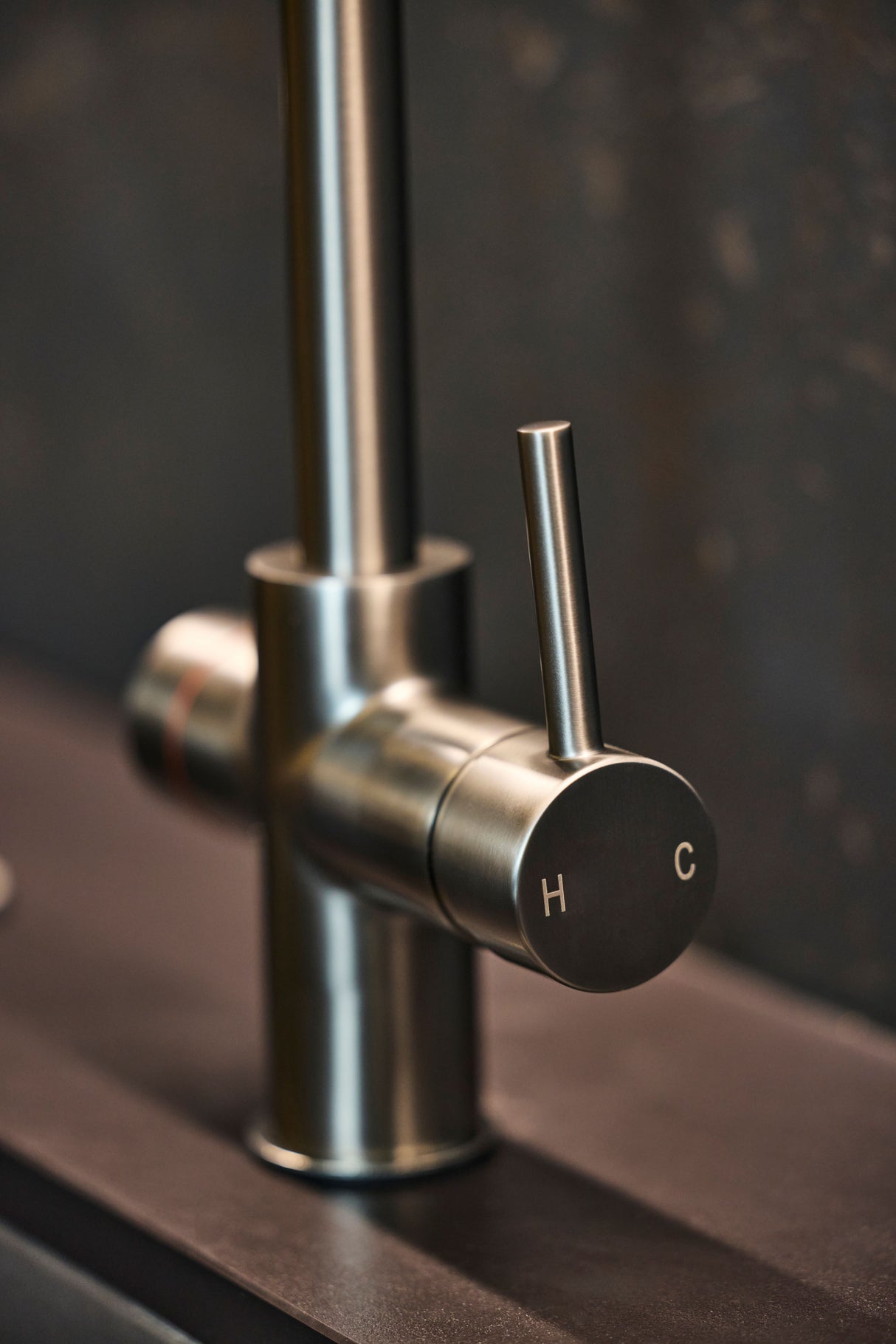 Verossi  | Valeria | Biometric 3 in 1 Instant Boiling Tap | Gunmetal Finish