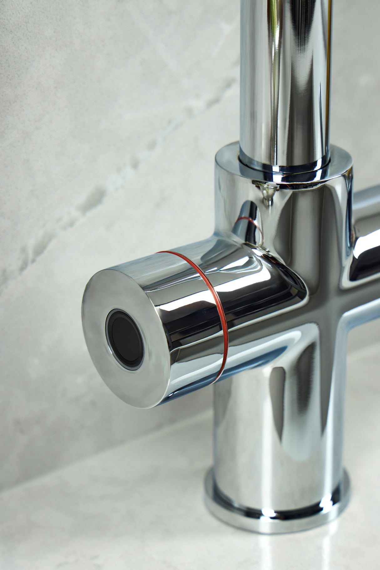 Verossi  | Valyrian | Biometric 4 in 1 Instant Boiling & Filtered Cold Water Tap | Polished Chrome Finish