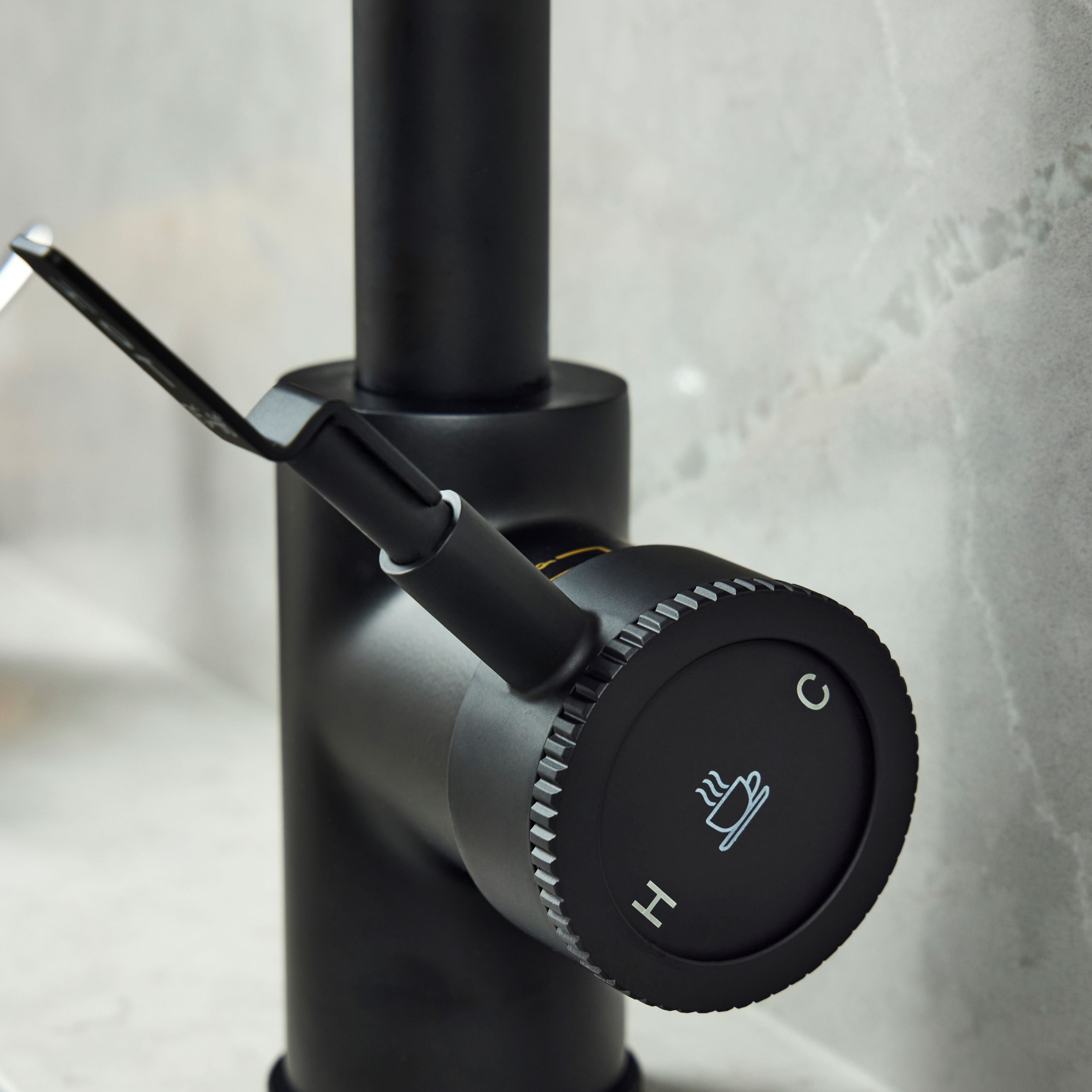 Verossi  | Volissi | Industrial Style Single Lever 3 in 1 Instant Boiling Tap | Matt Black Finish