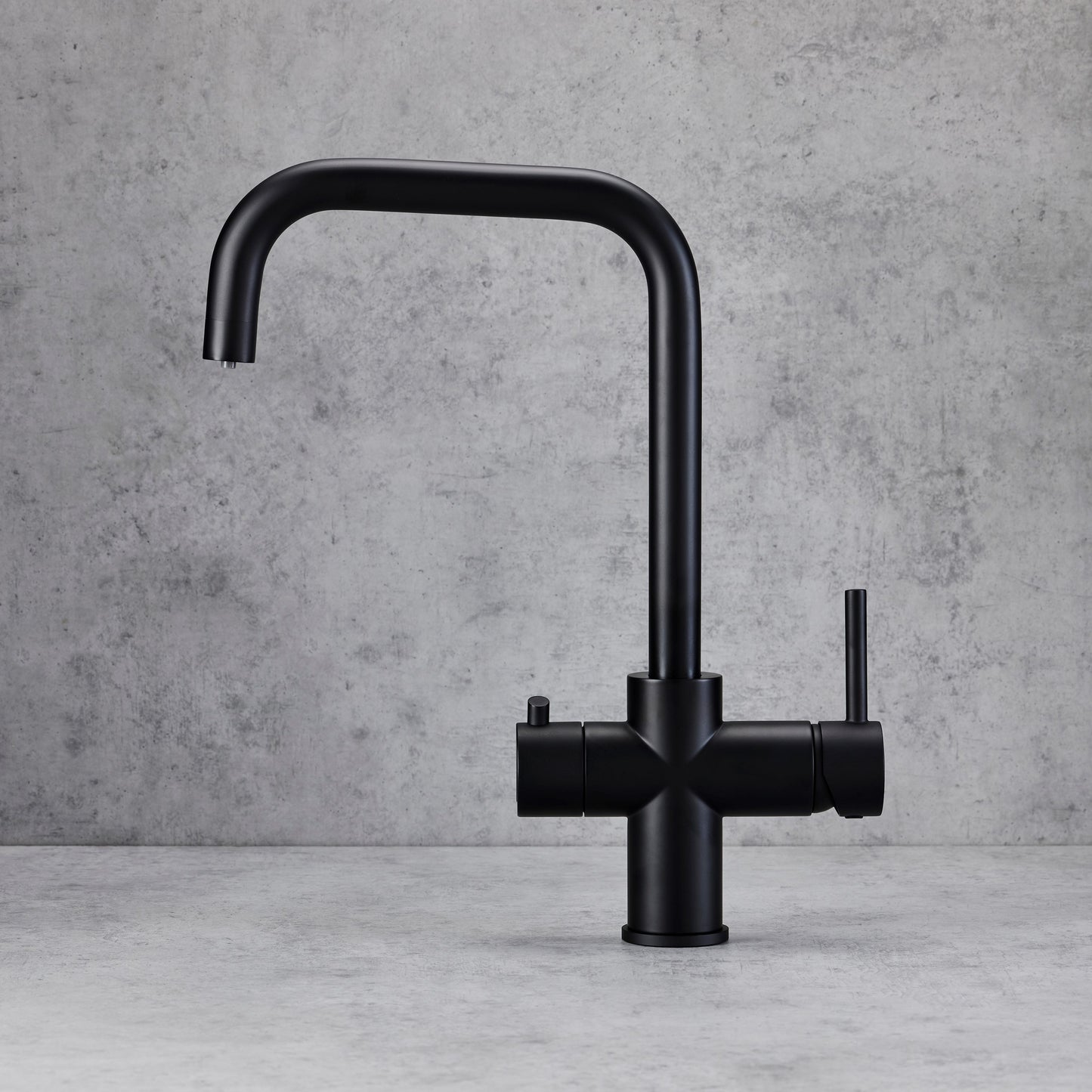 Matt Black | 4 in 1 Instant Boiling & Filtered Cold Water Tap