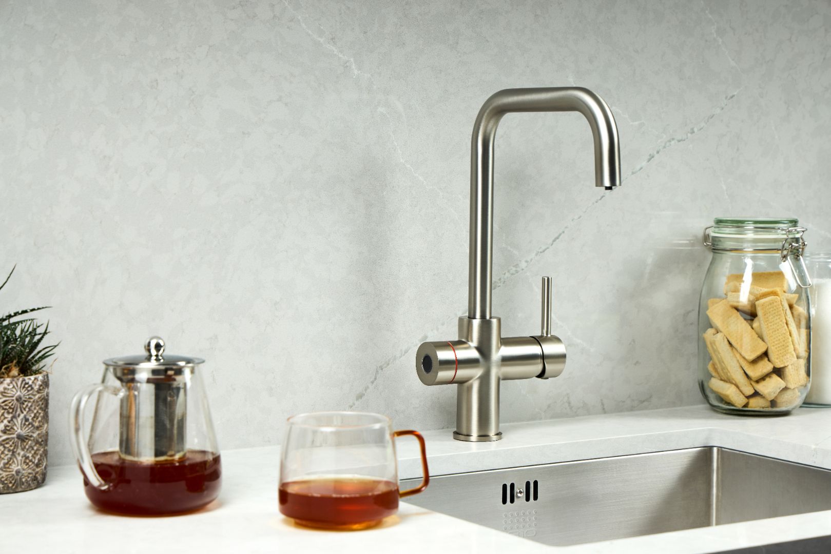 Verossi  | Valyrian | Finger Print Control 4 in 1 Instant Boiling & Filtered Cold Water Tap | Brushed Steel Finish