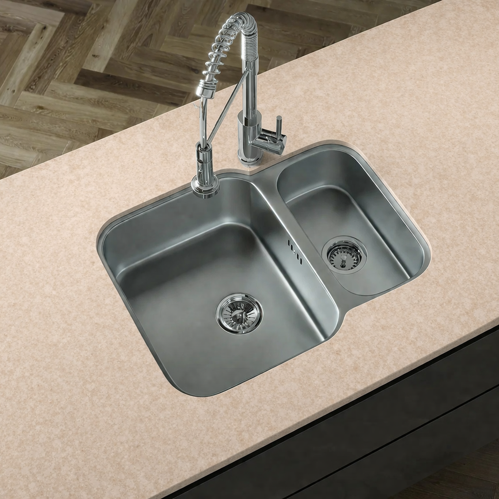 Verossi | Polished | 1.5 Bowl Stainless Steel Undermount Kitchen Sink | 590 x 460mm | Supplied with Chrome Basket Strainer Wastes