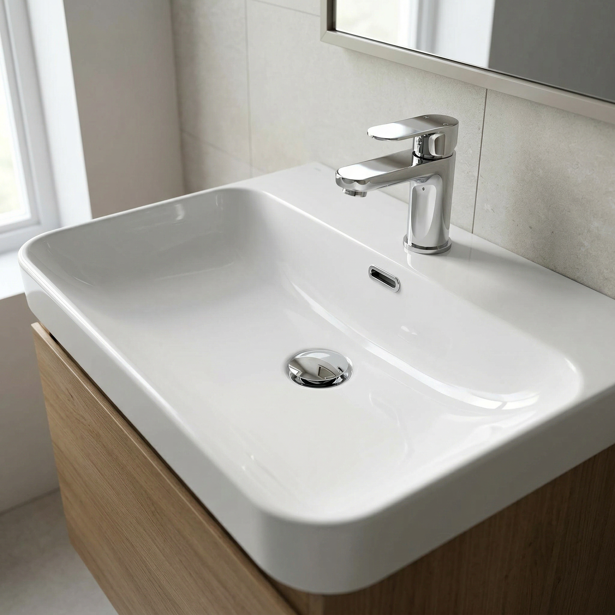 600 x 460 Curved  Tap Holein-Edged Basin - 1 Tap Hole
