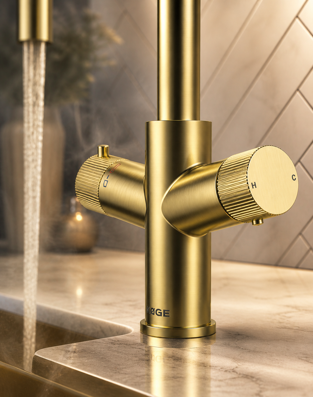 Verossi | Valora | 4 in 1 Instant Boiling & Filtered Cold Water Tap | Swan Spout | Brass